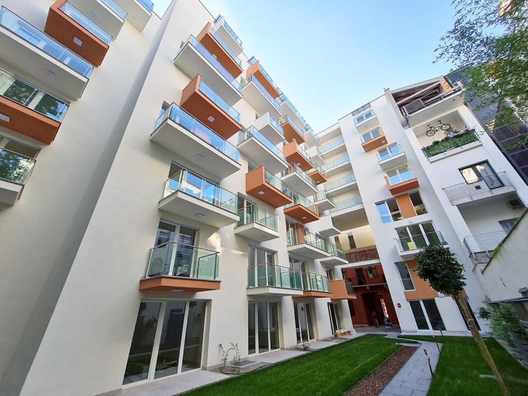 Little Americas North West Apartments Budapeste Exterior foto